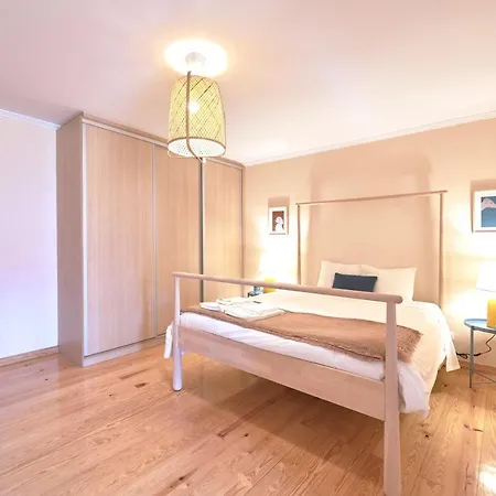 Idyllic With Amazing Courtyard, By Timecooler Apartment *