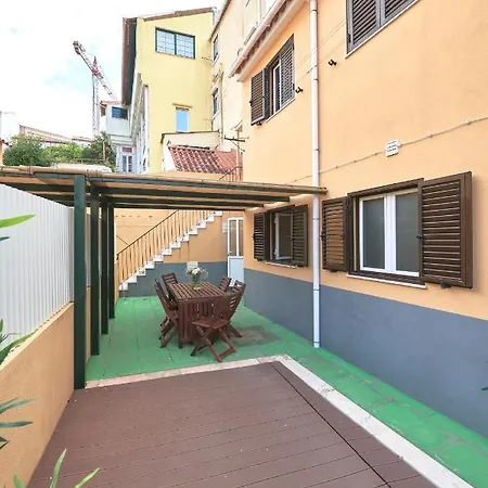 Appartement Idyllic With Amazing Courtyard, By Timecooler Lissabon